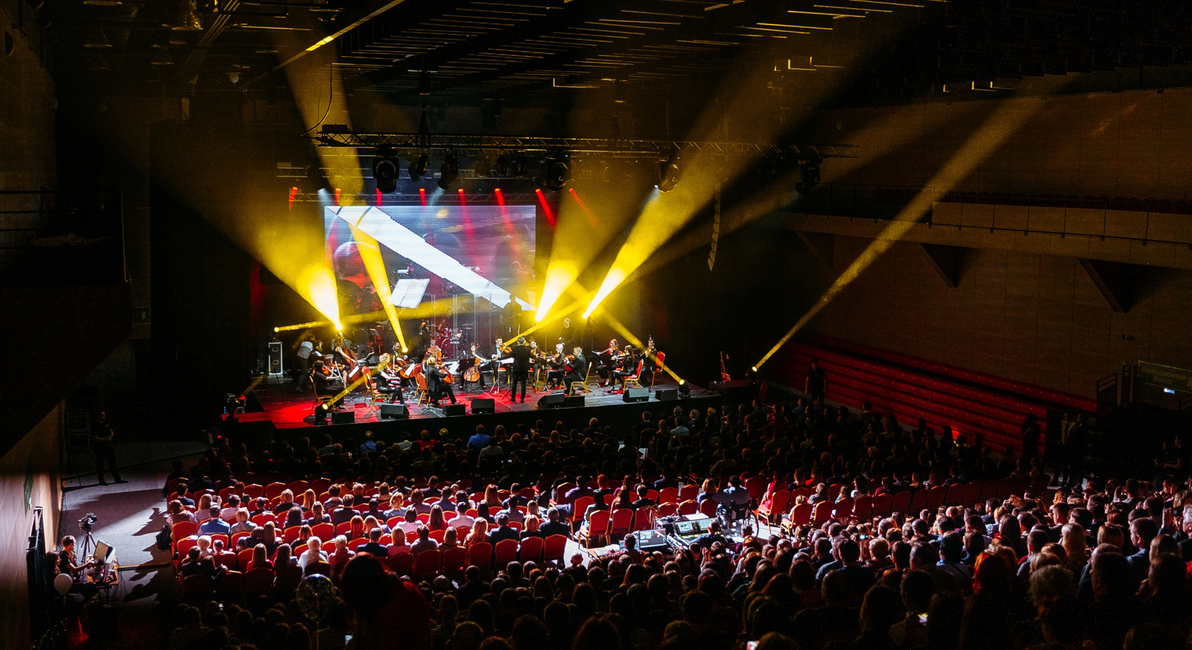 Концертный зал МегаГРИНН